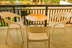 AYUBELLO hostel & suites