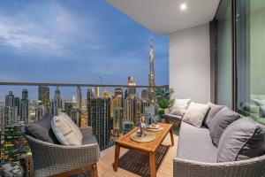 48th Floor Luxury 1BR Burj View Business Bay