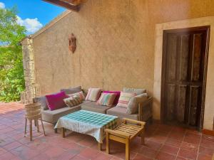 Casona del Pirón, encanto y confort rural by CABANA Rentals