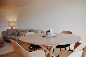 Havenwood Loft - 2 minutes to Lake - Free Parking