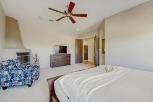 Your North Scottsdale Escape - Poolside Comfort, Easy Living & Prime Location
