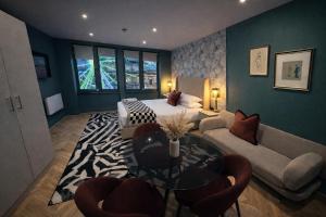 Stylish Boutique 1BD Apartment on The Headrow LS1