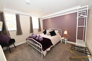 Church View Richmond - spacious, 2 bed ensuite luxury apartment in town centre