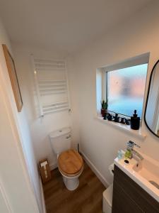 Golden Luxury Retreat 2 Bath Parking 16PPL