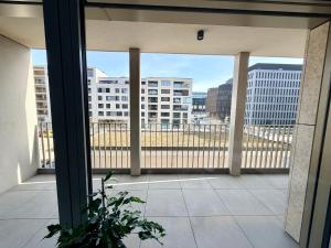 Urban Nest Studio - Cloche dOr