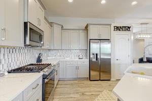 Snowbird-friendly home with WiFi, central AC, enclosed yard, pool, and patio