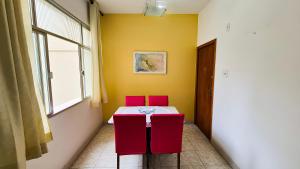 Apartamento Completo - Ar, Wi-Fi e a 5 min do metrô