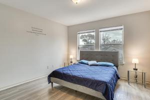 Ideal Location 4 Mi to Med Center! Houston Duplex