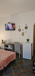 102 Magnolia Gardens Sunny Beach