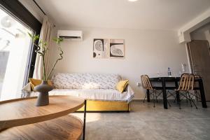 Poseidon Sea View Apartments - Sea, Lake