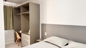 Dona Olivia Universidade 03