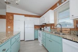 6004 - Atlantic Oasis