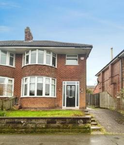 4BR House, Derby, Contractors, Relocators