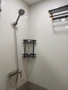 Condo with Pool Access Near BGC and Makati