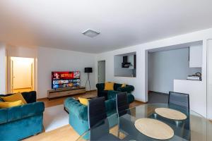 Spacious Apartment - Eiffel Tower