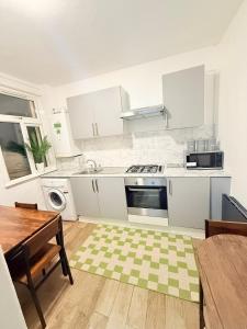 London Tower Bridge Guest Rooms-74