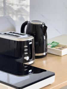 Prince of Wales Apartments