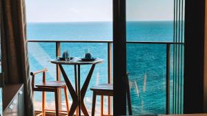 Estúdio com varanda na melhor vista da Barra-1003