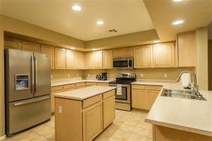 Litchfield Manor Spectacular Home Heated Pool 5 BR PHX