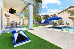 Vacay In The Valley Entertainers Backyard