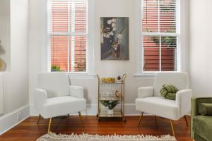 Chic Historic Victorian Duplex 2 Blocks To King