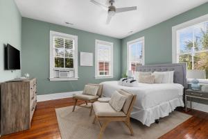 Chic Historic Victorian Duplex 2 Blocks To King