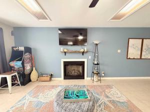 A-Frame of Mind Lakefront Home