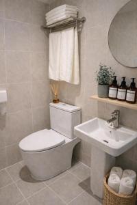 Oasis Travelers Jongno