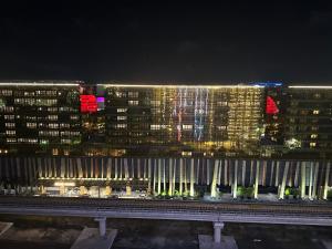 Spacious Family & Group Stay with City View near Airport, City of Dreams, Solaire, Okada, Mall Of Asia, and Ayala Malls