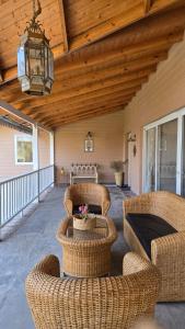 Vistara Lux Pvt room in Ranikhet w Valley Views