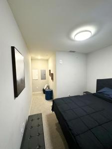 Your Downtown Oasis, Pool Gym in Building Steps from Dining and Top Sights