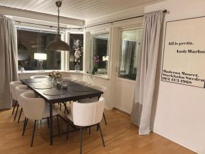 Spacious holiday home in Ellös 300 m to a beautiful sandy beach SE09113