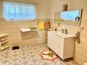 House in Chatswood Comfortable, Excellent value