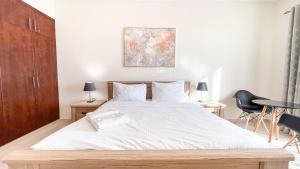 Sea La Vie 1BHK Direct Sea-View Apartment