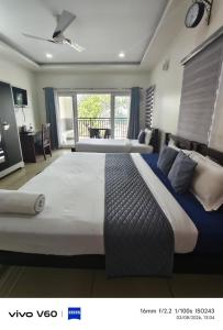 Edayan Meadows - 4-Bedroom Private Pool Villa in Vagamon