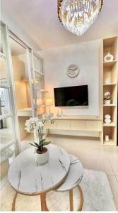 Deluxe Condo Shore 2 Pasay Manila Near MOA