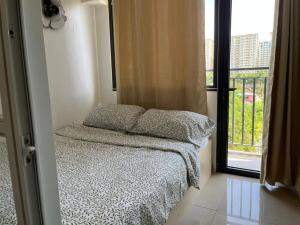 Deluxe Condo Shore 2 Pasay Manila Near MOA