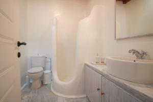 2BR Fully Equiped Cottage Home - Near the Beach