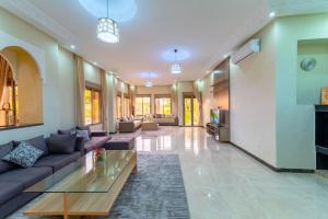 Luxury 5BR Villa Marrakech Pool & Garden