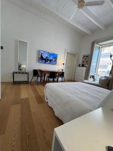 B&B 102