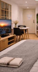 Metro Luxe Suite