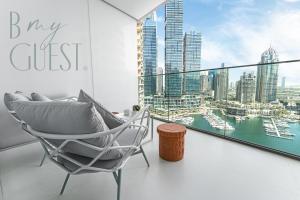Elegant Modern 1BR with Stunning Marina Views