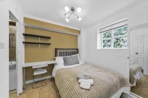 Lets Stay Here 3bed Stratford with parking