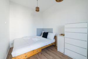 Posnania City Comfort Apartment by BookingHost