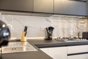 Misfits Studio Suites 2 by Solea Holiday Homes