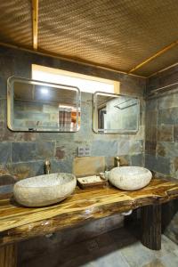 Fullhouse Mộc Châu