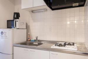 オルフェア難波11番館205