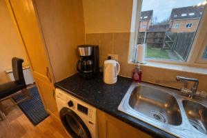 Sleeps 9- Garden- Parking- WiFi- Near uea and nnuh