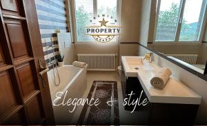 SUITE room with private pool area, near COMO lake, private parking