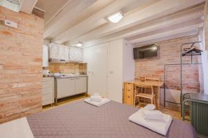 Balastro Design Rooms - Venice City Center